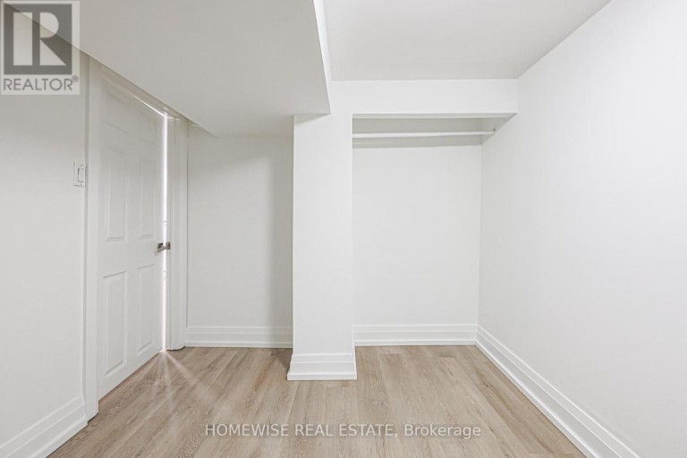 LOWER - 81 SHIELDS AVENUE, Toronto (Lawrence Park South), Ontario, M5N2K3