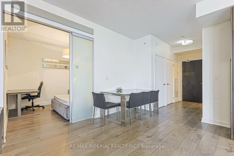603 - 297 COLLEGE STREET, Toronto (Kensington-Chinatown), Ontario, M5T1S2