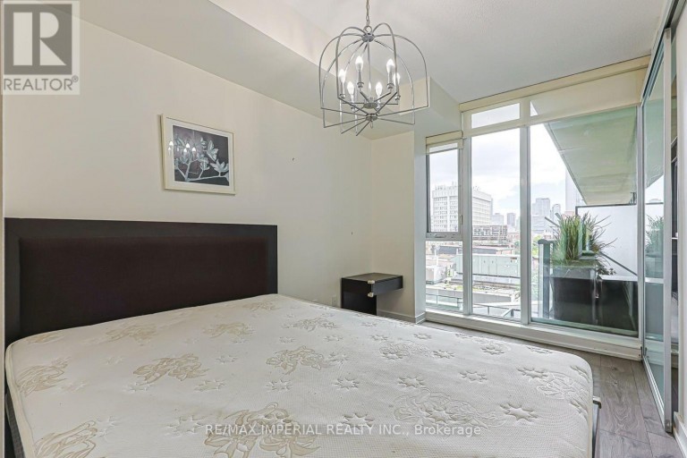 603 - 297 COLLEGE STREET, Toronto (Kensington-Chinatown), Ontario, M5T1S2