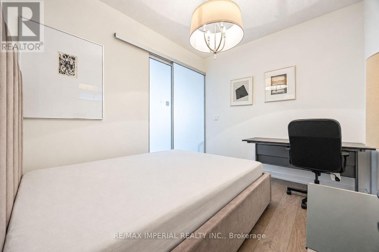 603 - 297 COLLEGE STREET, Toronto (Kensington-Chinatown), Ontario, M5T1S2