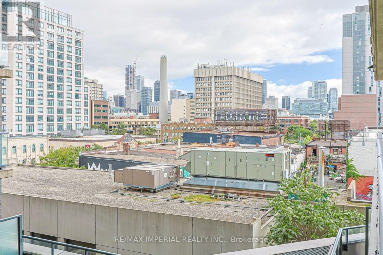 603 - 297 COLLEGE STREET, Toronto (Kensington-Chinatown), Ontario, M5T1S2