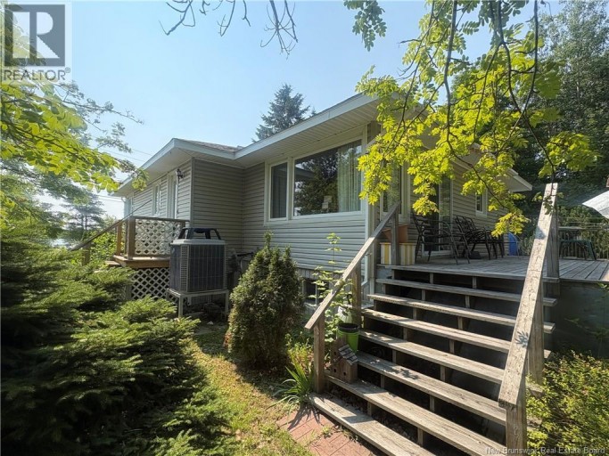 233 KING GEORGE, Miramichi, New Brunswick, E1V1K8