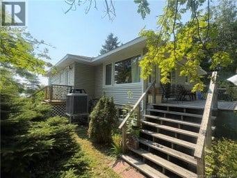 233 KING GEORGE Miramichi New Brunswick photo 16