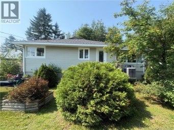 233 KING GEORGE Miramichi New Brunswick photo 2