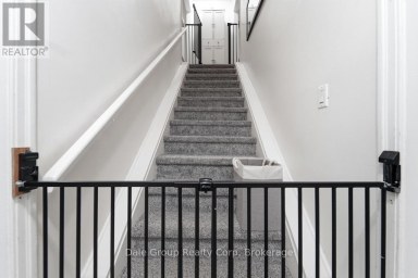 45 - 45 ST CHARLES STREET Huron East (Vanastra) Ontario photo 12