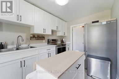45 - 45 ST CHARLES STREET Huron East (Vanastra) Ontario photo 8