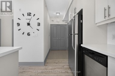 909 - 24 WOODSTREAM BOULEVARD Vaughan (Vaughan Grove) Ontario photo 1