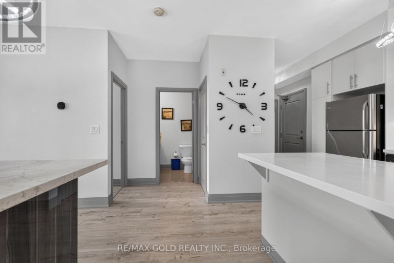909 - 24 WOODSTREAM BOULEVARD, Vaughan (Vaughan Grove), Ontario, L4L8C4