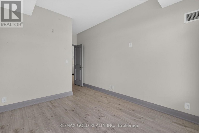 909 - 24 WOODSTREAM BOULEVARD, Vaughan (Vaughan Grove), Ontario, L4L8C4