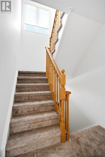 474 MEADOWGLADE ROAD, Clarington (Courtice), Ontario, L1E0E9