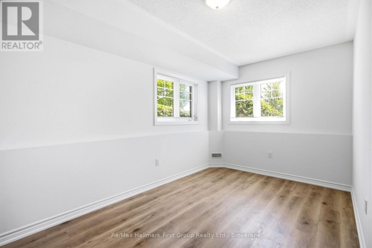 474 MEADOWGLADE ROAD, Clarington (Courtice), Ontario, L1E0E9