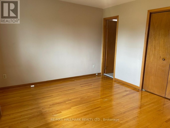 227 ELGIN MILLS(MAIN FLOOR) ROAD W, Richmond Hill (Mill Pond), Ontario, L4C4M1