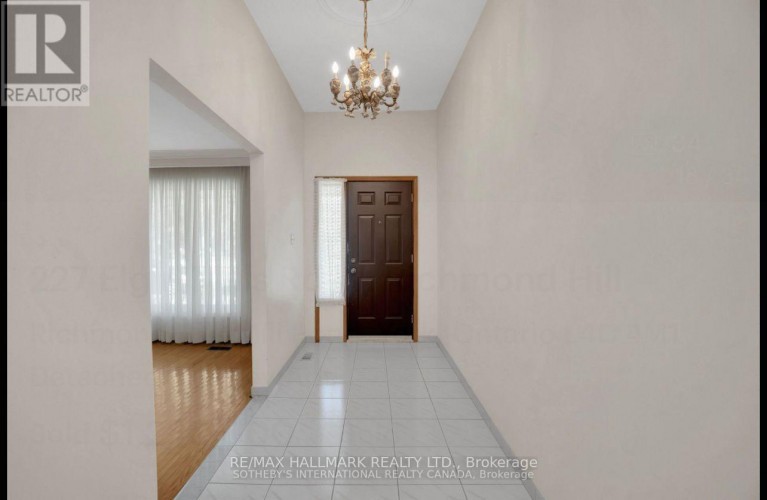 227 ELGIN MILLS(MAIN FLOOR) ROAD W, Richmond Hill (Mill Pond), Ontario, L4C4M1
