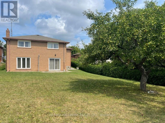 227 ELGIN MILLS(MAIN FLOOR) ROAD W, Richmond Hill (Mill Pond), Ontario, L4C4M1