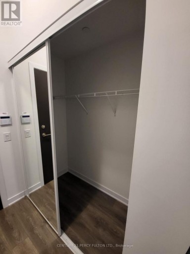 512 - 10 HONEYCRISP CRESCENT, Vaughan (Vaughan Corporate Centre), Ontario, L4K0M7