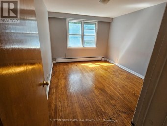 7 ELWAY COURT Toronto (Yorkdale-Glen Park) Ontario photo 9