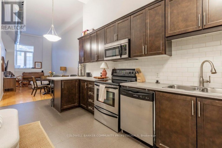 112 - 80 KING WILLIAM STREET, Hamilton (Beasley), Ontario, L8R0A1