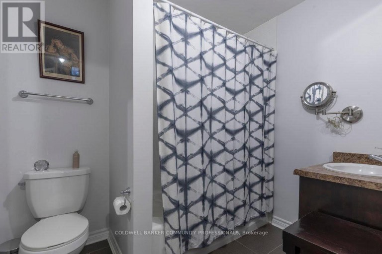 112 - 80 KING WILLIAM STREET, Hamilton (Beasley), Ontario, L8R0A1