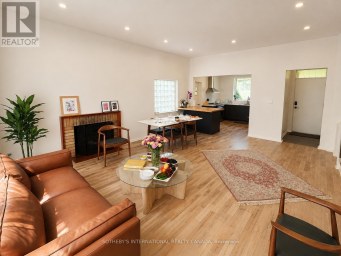 10 TERNHILL CRESCENT Toronto (Banbury-Don Mills) Ontario photo 3