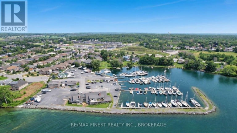 100 BAYSHORE DRIVE, Loyalist (bath), Ontario, K0H1G0 (ID X13649244)