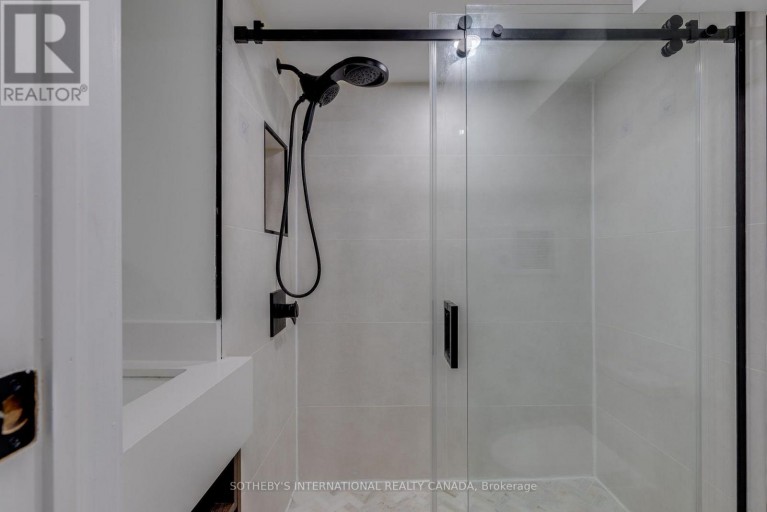 BSMT - 120 GLENLAKE AVENUE, Toronto (High Park North), Ontario, M6P1E5