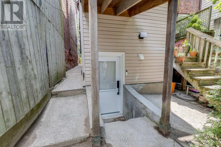 BSMT - 120 GLENLAKE AVENUE, Toronto (High Park North), Ontario, M6P1E5