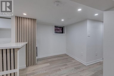 BSMT - 120 GLENLAKE AVENUE Toronto (High Park North) Ontario photo 9