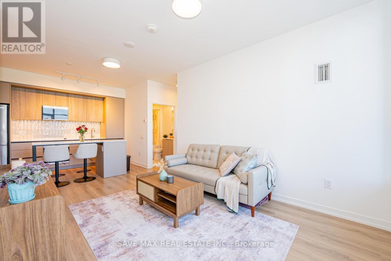 402 - 2485 EGLINTON AVENUE W, Mississauga (Central Erin Mills), Ontario, L5M2V8