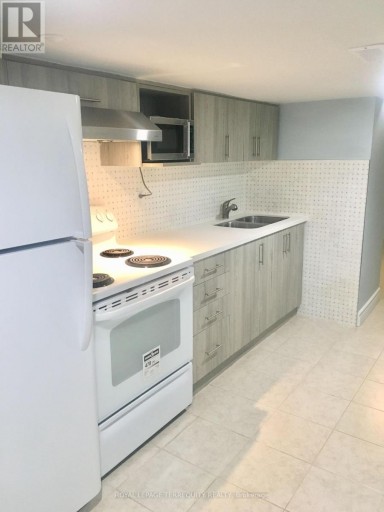 LOWER UNIT - 305 MARGUERETTA STREET, Toronto (Dufferin Grove), Ontario, M6H3S4