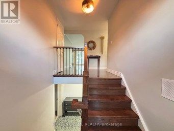 220 NEWTON DRIVE Toronto (Newtonbrook East) Ontario photo 2