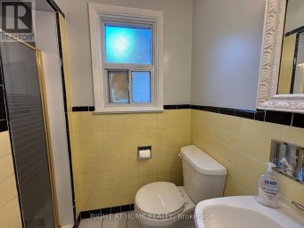 220 NEWTON DRIVE Toronto (Newtonbrook East) Ontario photo 7