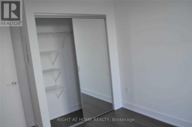 5604 - 30 SHORE BREEZE DR DRIVE Toronto (Mimico) Ontario photo 9