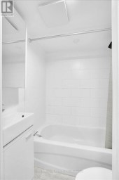 B03 - 15 THORBURN AVENUE Toronto (South Parkdale) Ontario photo 4