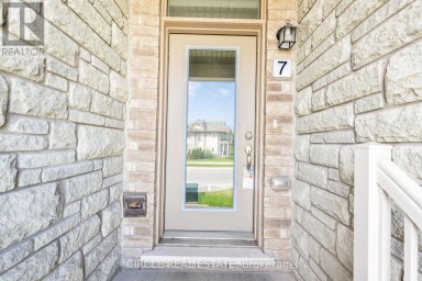 7 - 5016 SERENA DRIVE Lincoln (Beamsville) Ontario photo 6