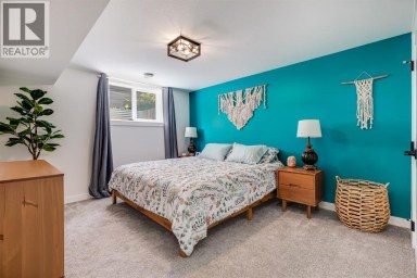 179 Capri Avenue NW Calgary Alberta photo 36