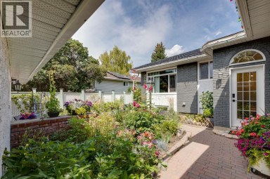 179 Capri Avenue NW Calgary Alberta photo 48