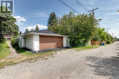 179 Capri Avenue NW Calgary Alberta photo 49