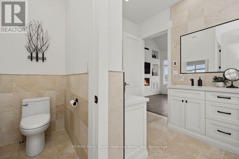 19 BEARS PAW, Whitestone (Dunchurch), Ontario, P0A1G0