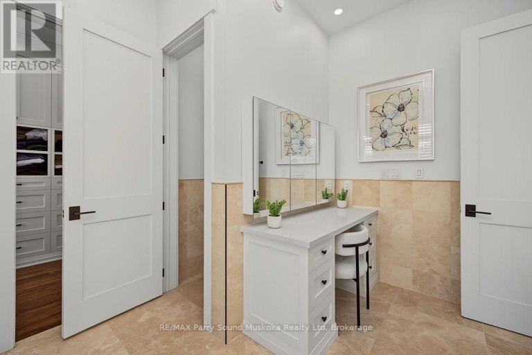 19 BEARS PAW, Whitestone (Dunchurch), Ontario, P0A1G0