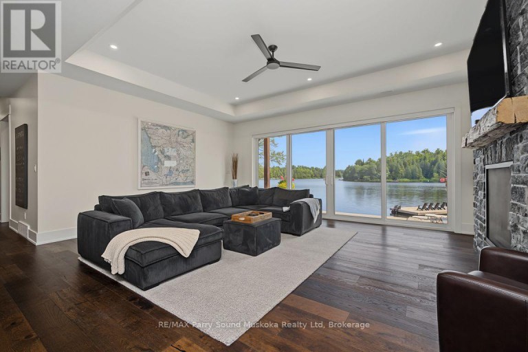 19 BEARS PAW, Whitestone (Dunchurch), Ontario, P0A1G0