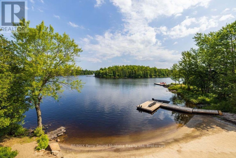 19 BEARS PAW, Whitestone (Dunchurch), Ontario, P0A1G0