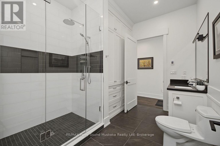 19 BEARS PAW, Whitestone (Dunchurch), Ontario, P0A1G0