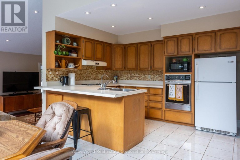19 FRONT STREET, South Bruce Peninsula, Ontario, N0H2T0
