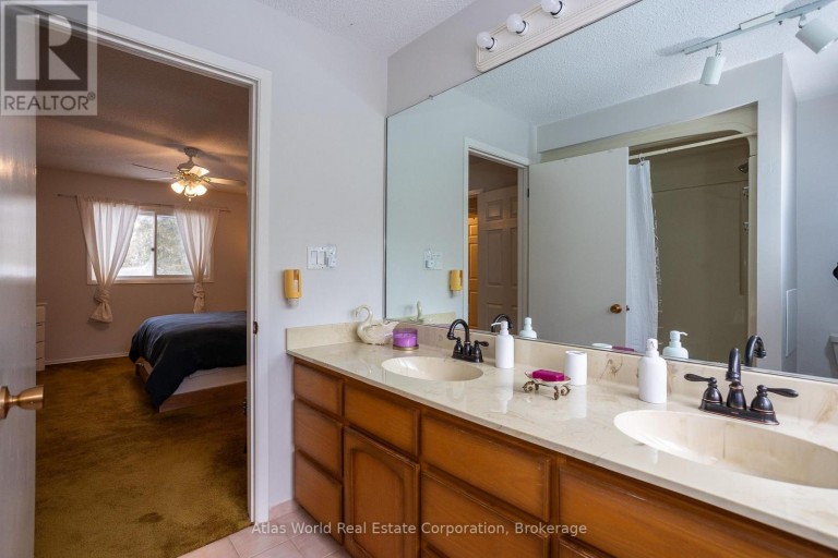 19 FRONT STREET, South Bruce Peninsula, Ontario, N0H2T0