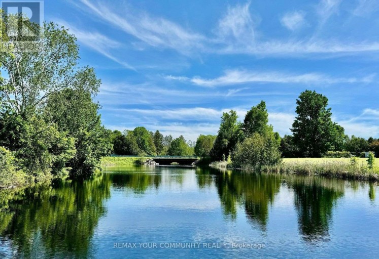 323 - 285 CRYDERMANS SIDE ROAD, Georgina (Baldwin), Ontario, L0E1A0