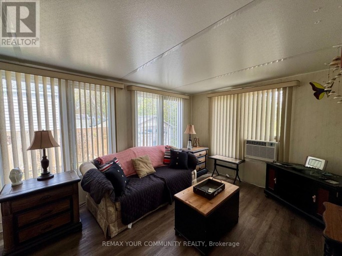 323 - 285 CRYDERMANS SIDE ROAD, Georgina (Baldwin), Ontario, L0E1A0