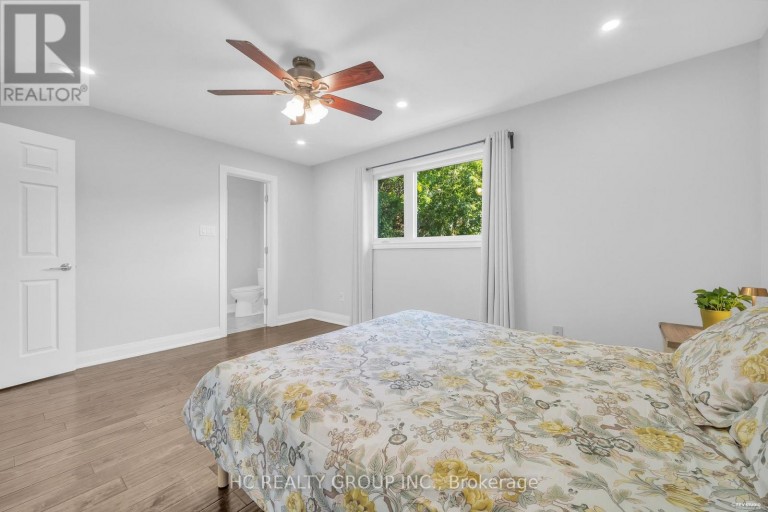 17 PUGSLEY AVENUE, Richmond Hill (Crosby), Ontario, L4C8B6