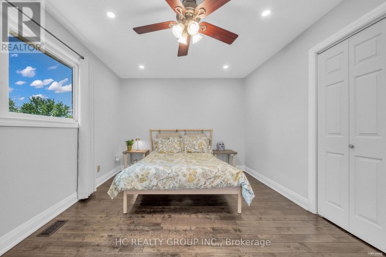 17 PUGSLEY AVENUE, Richmond Hill (Crosby), Ontario, L4C8B6