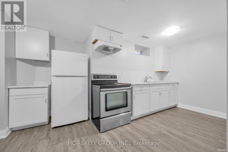 17 PUGSLEY AVENUE, Richmond Hill (Crosby), Ontario, L4C8B6