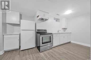 17 PUGSLEY AVENUE Richmond Hill (Crosby) Ontario photo 37